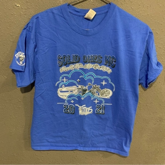 Gildan Other - Solid Ones MC Club Tshirt